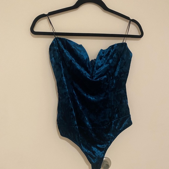 Fashionova suede strapless bodysuit - Picture 2 of 14